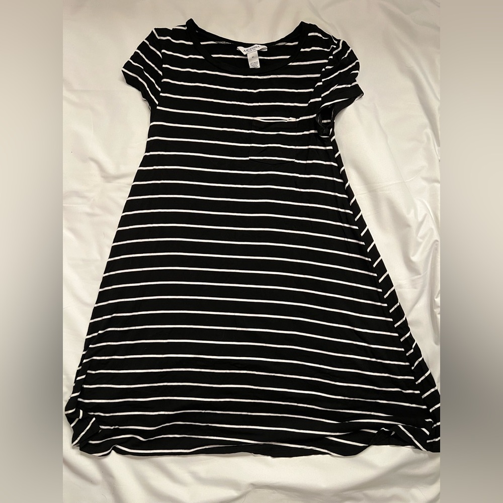 Tee shirt dress with pocket